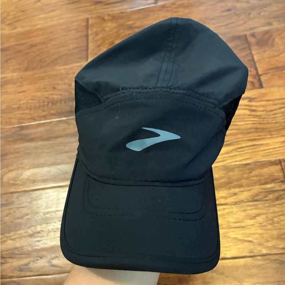 Brooks Black Performance Cap